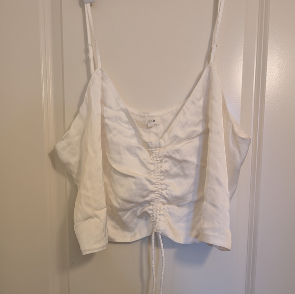 AERIE ⭐⭐⭐⭐⭐ REVIEWS Satin Cinched Crop Top - Picture 3 of 7